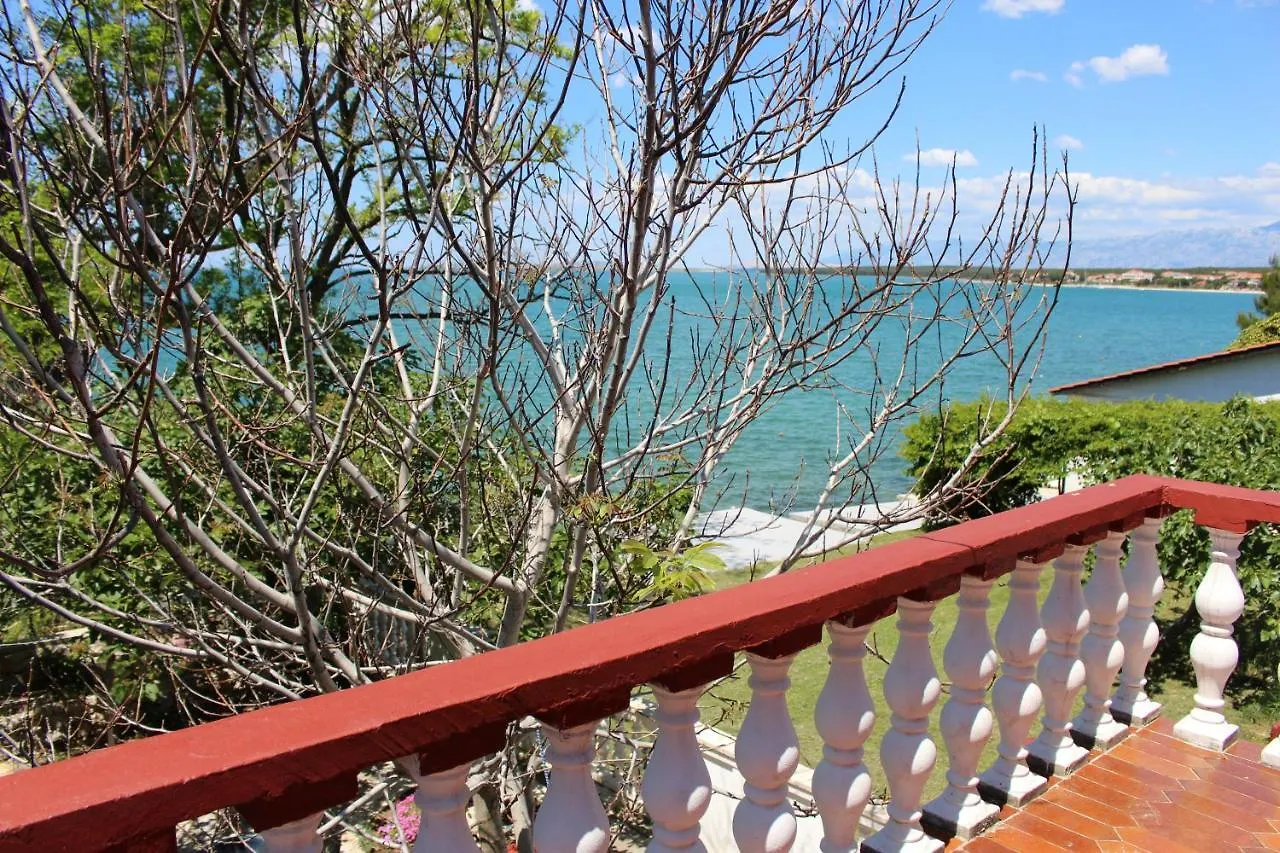 הוילה House By The Sea ורסי בית נופש